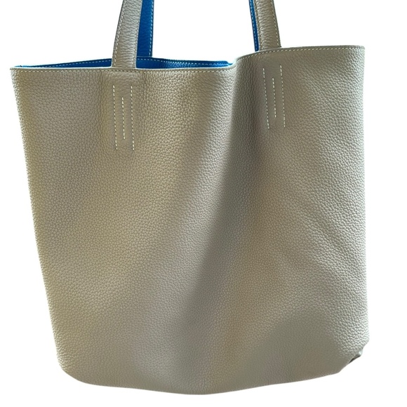 HERMES Clemence Double Sens 45 Reversible Blue Taupe Taurillon Leather Tote Bag - Picture 4 of 16